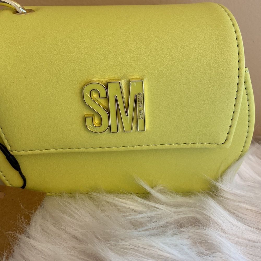 NWT Steve Madden (BJEMMA) Lemon Card Case Wallet/Wristlet - Picture 2 of 12